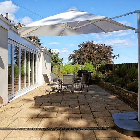 Torbay Rise Sea Side Villa With Family Facilities Torquay Exterior photo