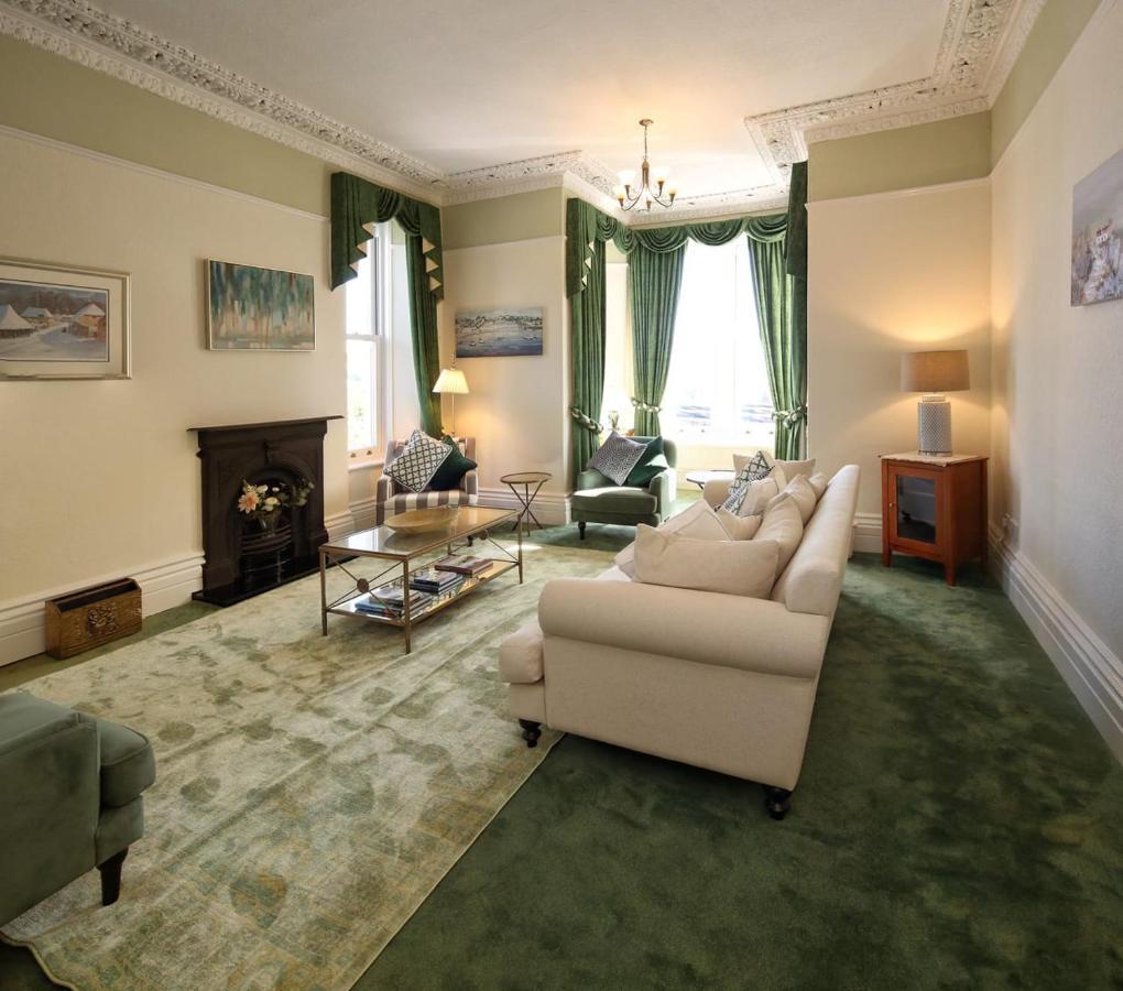 Torbay Rise Sea Side Villa With Family Facilities Torquay Exterior photo