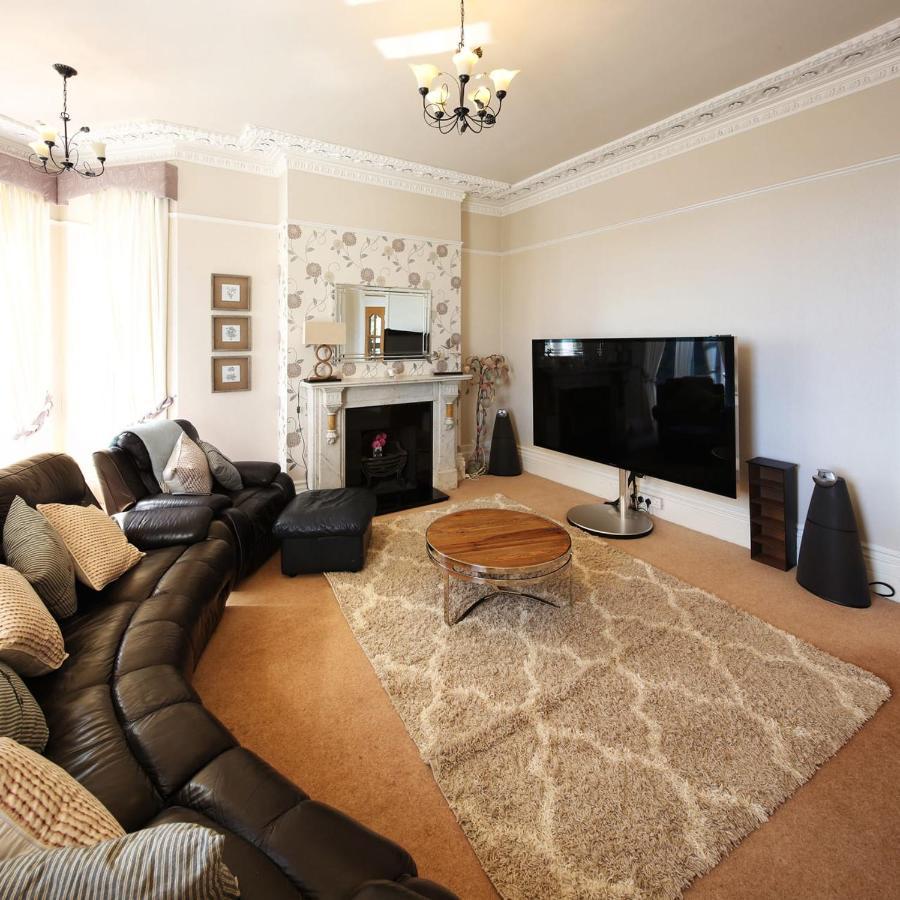 Torbay Rise Sea Side Villa With Family Facilities Torquay Exterior photo