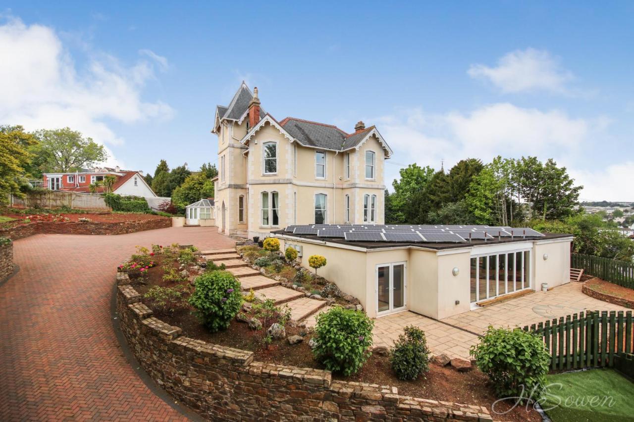 Torbay Rise Sea Side Villa With Family Facilities Torquay Exterior photo