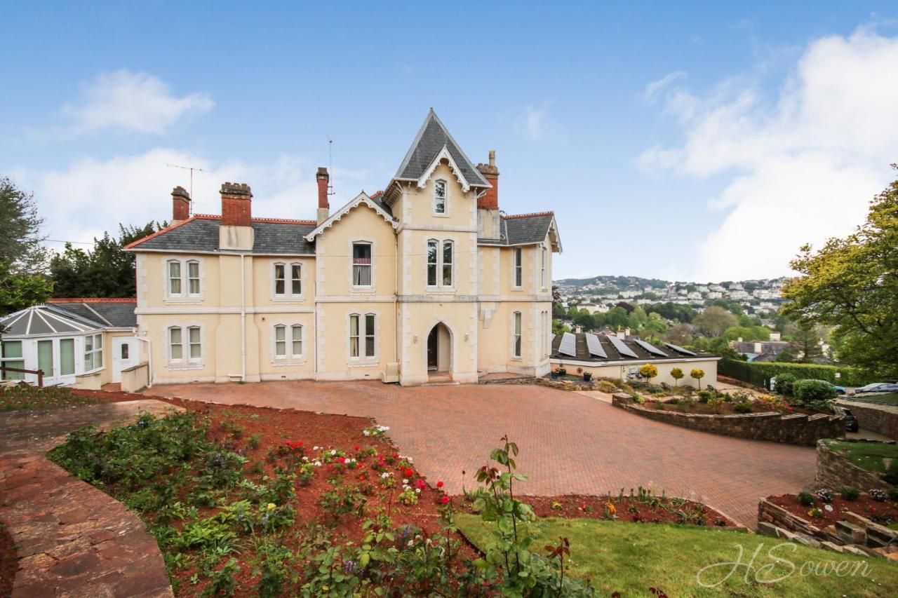 Torbay Rise Sea Side Villa With Family Facilities Torquay Exterior photo
